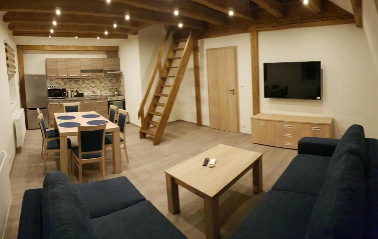 Apartmany Meandry Mimon 외부 사진